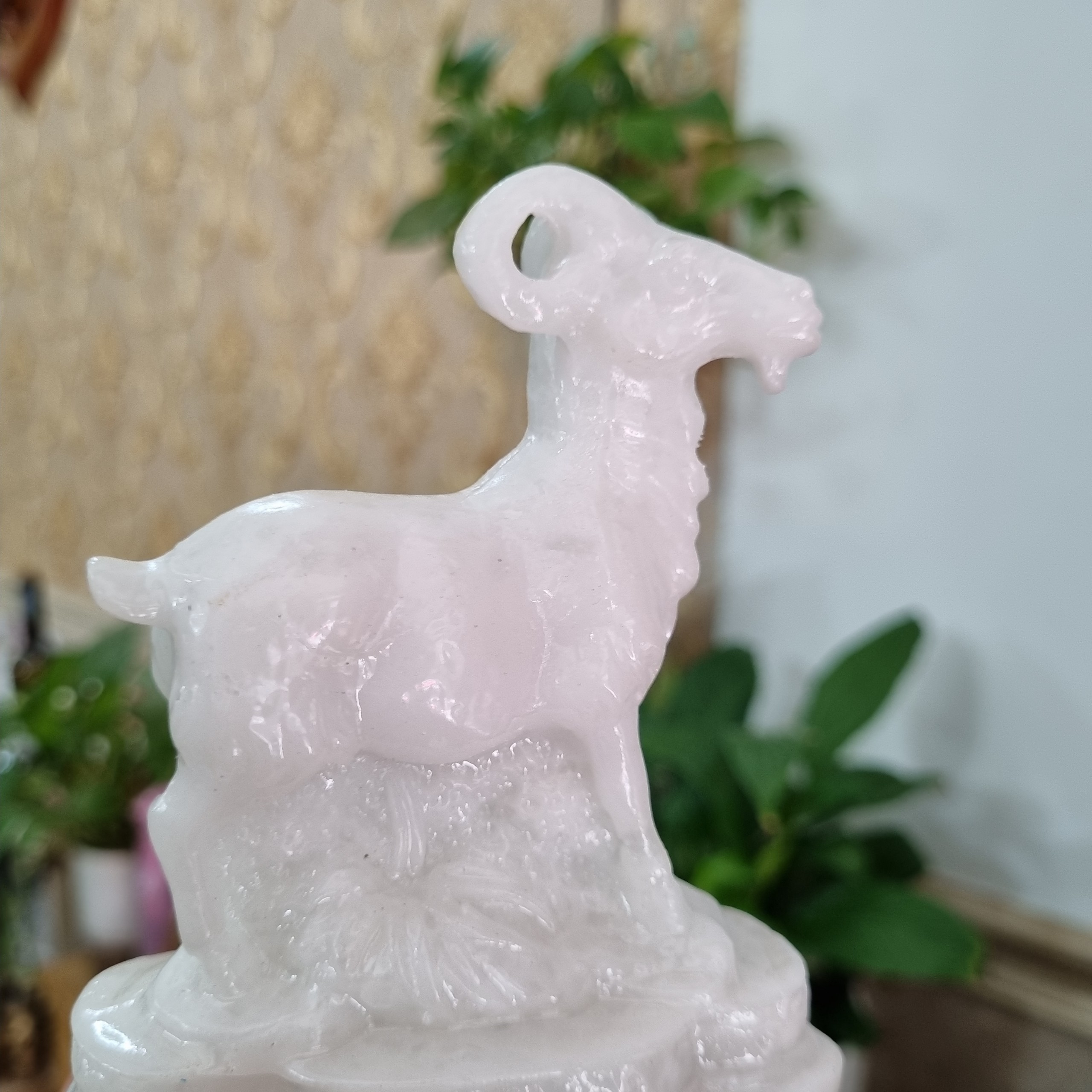 Tượng Đá Trang Trí Dê Phong Thủy - Đá Màu