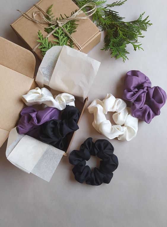 Dây cột tóc vải scrunchies lụa cao cấp màu tím - violet, nhiều size