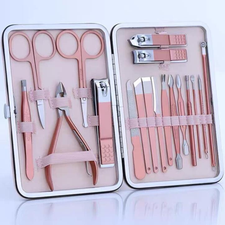 Bộ bấm móng chăm sóc móng 18 món màu hồng