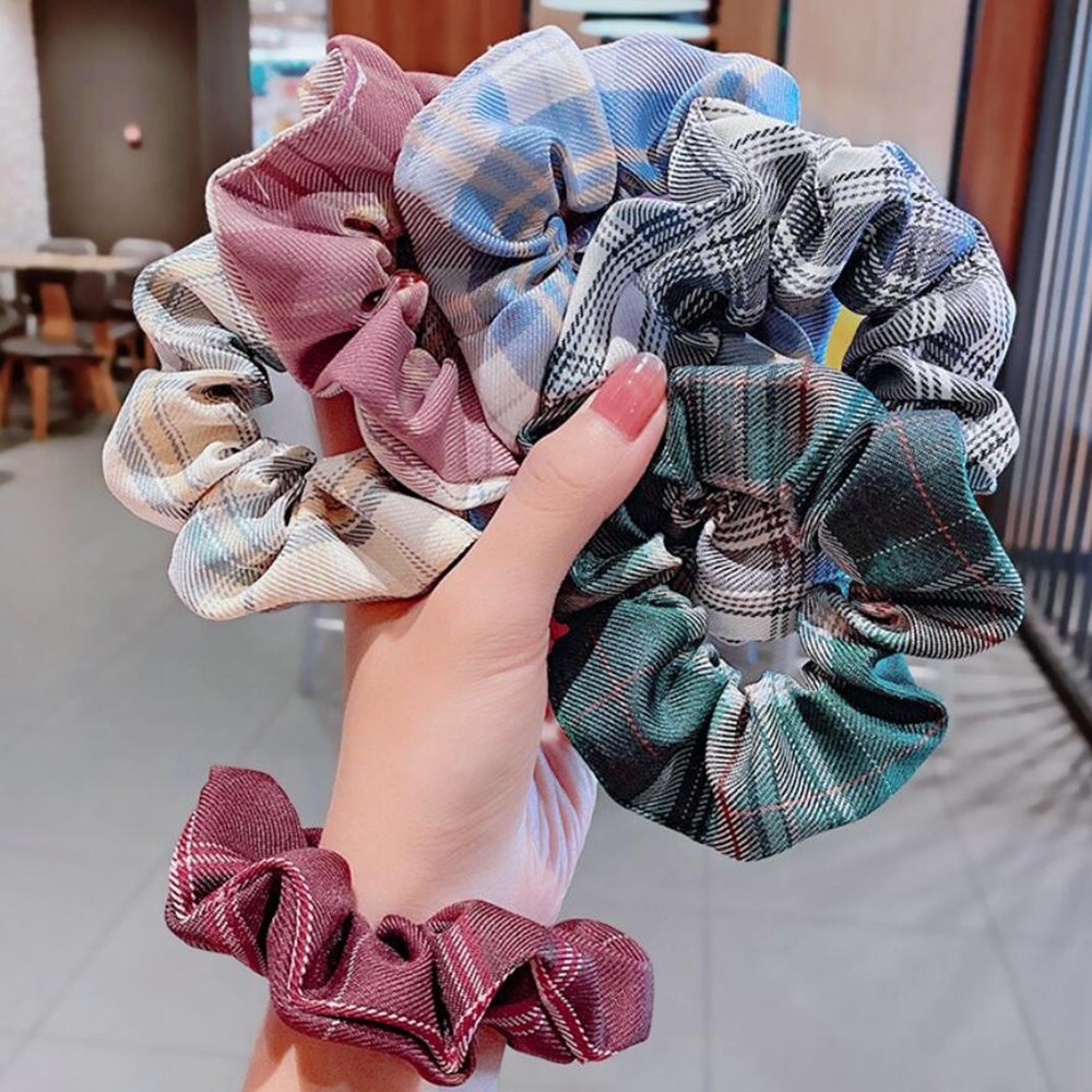 Dây buộc tóc, cột tóc scrunchies caro dễ thương