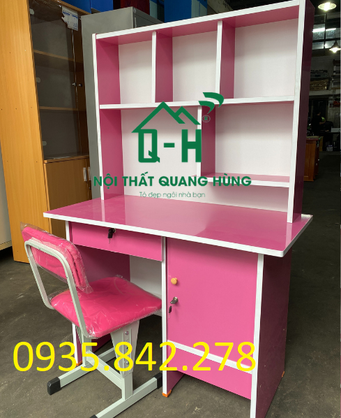 Bàn học sinh màu hồng ván ép 1m