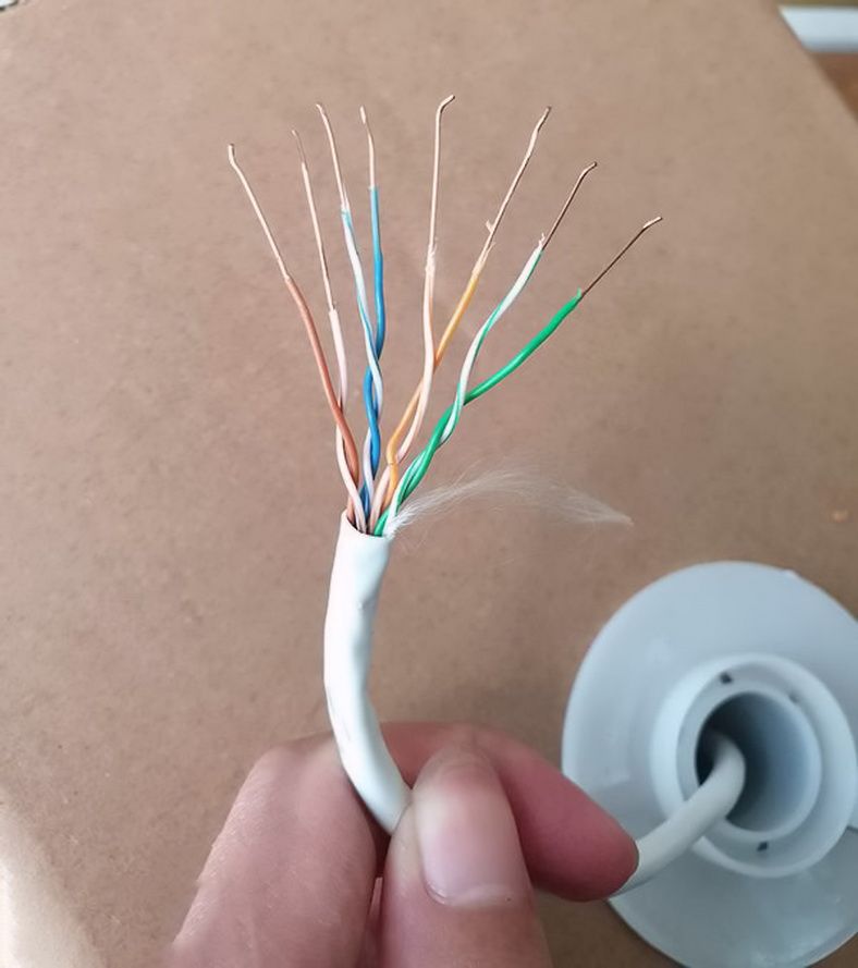 Cable LAN AMPLX 0332/3332 CAT 5 UTP (300m, Trắng) - Cáp mạng