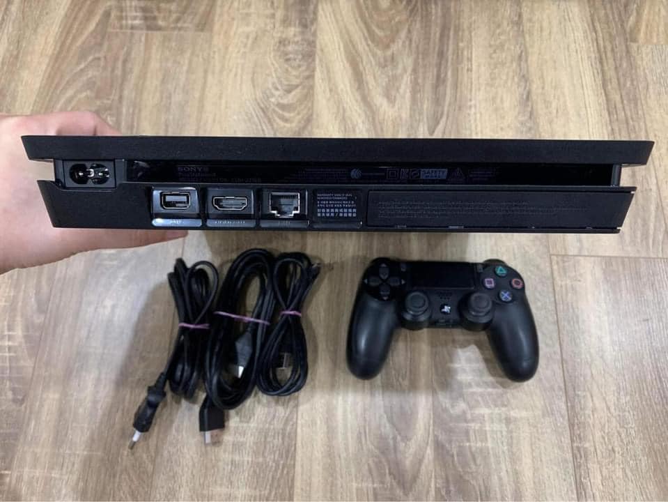 Máy PS4 Slim 1TB đã "hack" full game fw 9.0 kèm USB