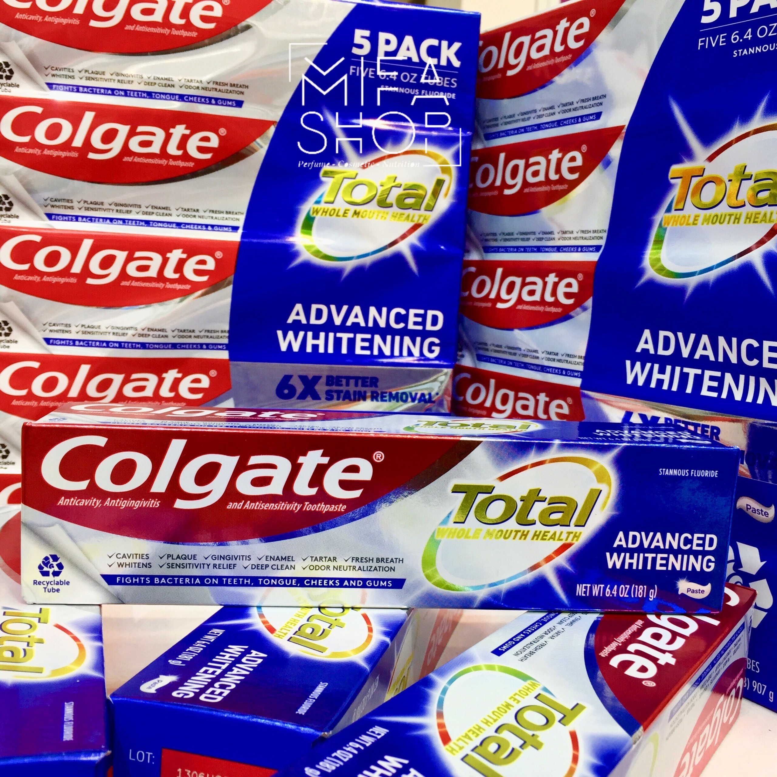 Kem đánh răng trắng sáng Colgate Total Advanced Whitening 181g