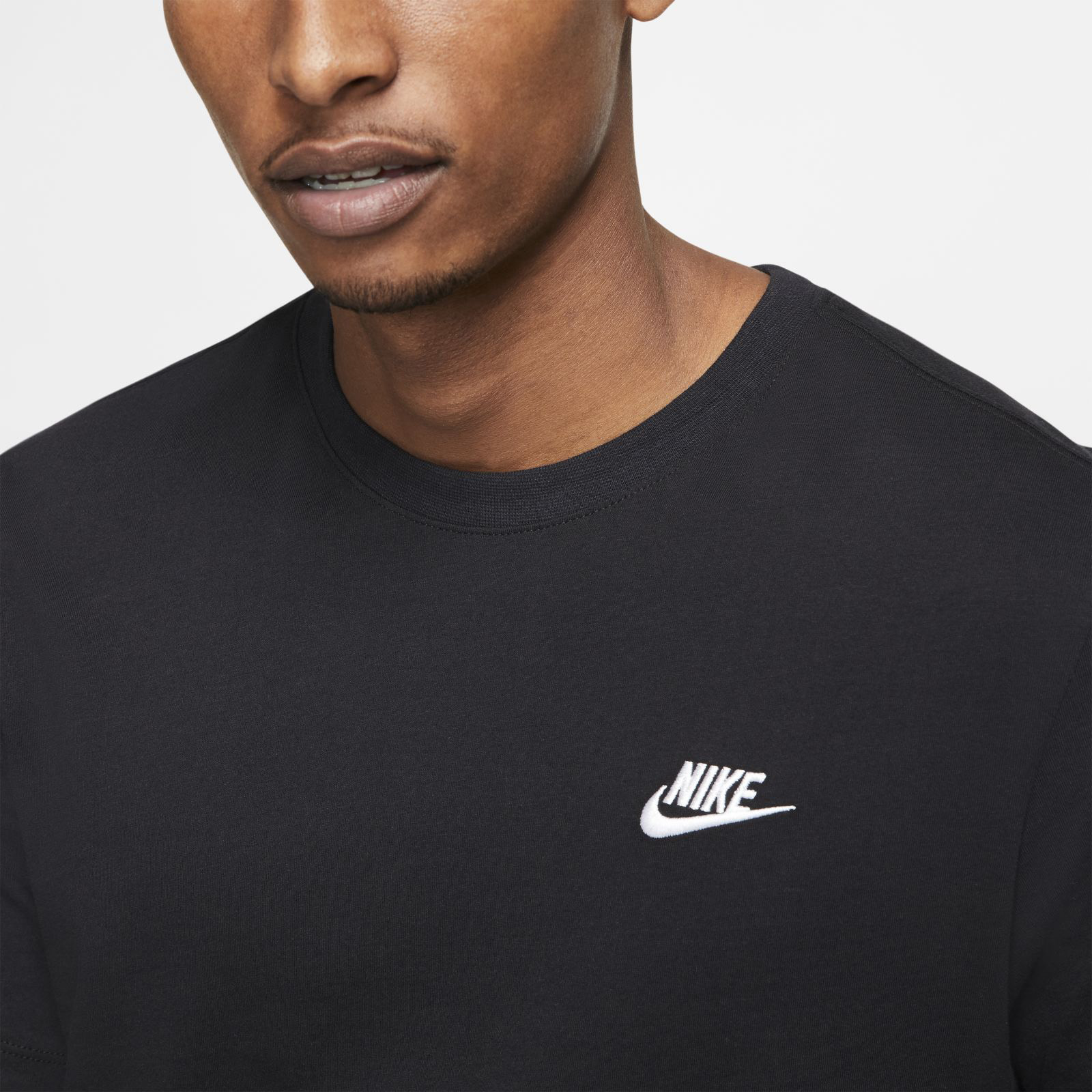 black nike mens shirt