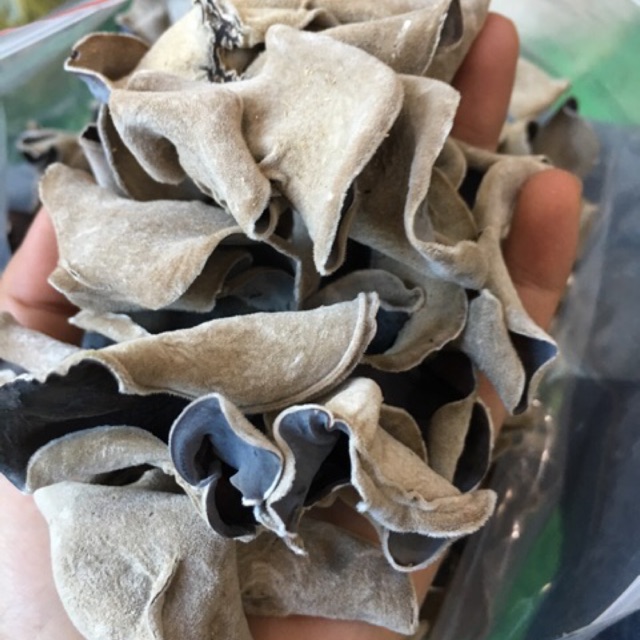 Mộc nhĩ khô loại 1 đã cắt chân (0.2kg)