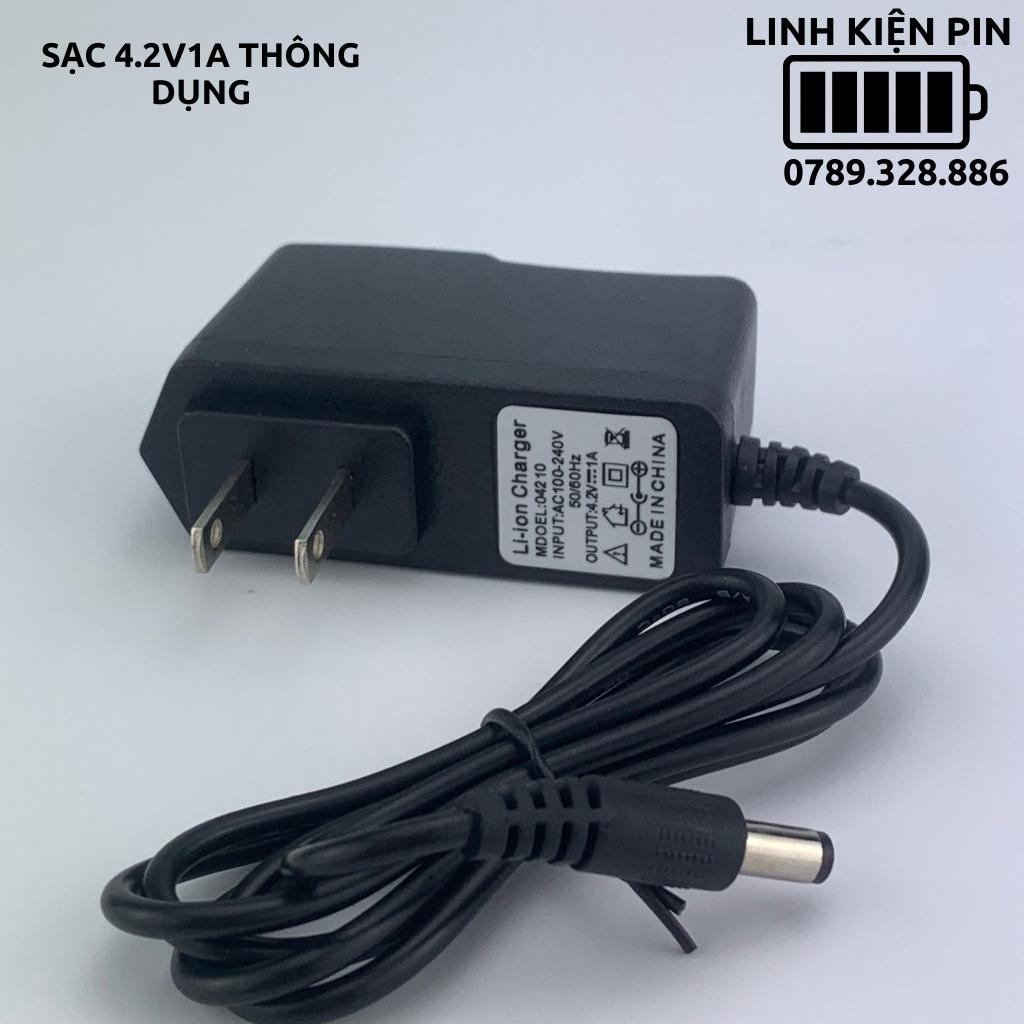 Sạc pin Lion 1S 4.2V có đèn báo đầy