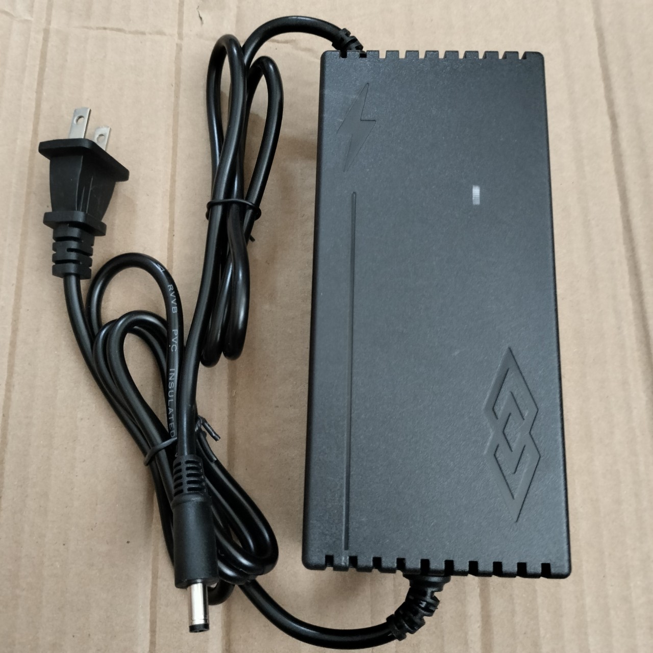 Bộ sạc pin Lithium sắt phosphase 14.6v 10A-4S