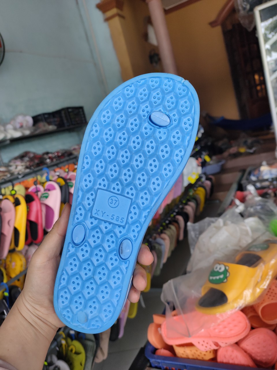Dép kẹp xốp cao su nữ 3 phân siêu nhẹ
