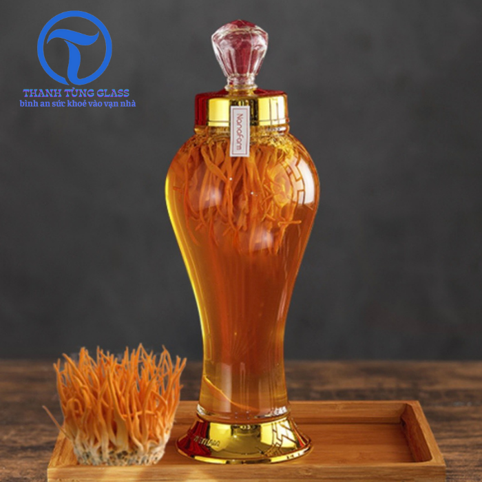 BÌNH NGÂM RƯƠU SÂM THỦY TINH 2 LÍT ( SÂM PHÚ HÒA )