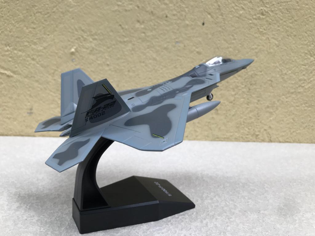 [HCM]Mô hình Máy bay Lockheed Martin F22 Raptor  1:100