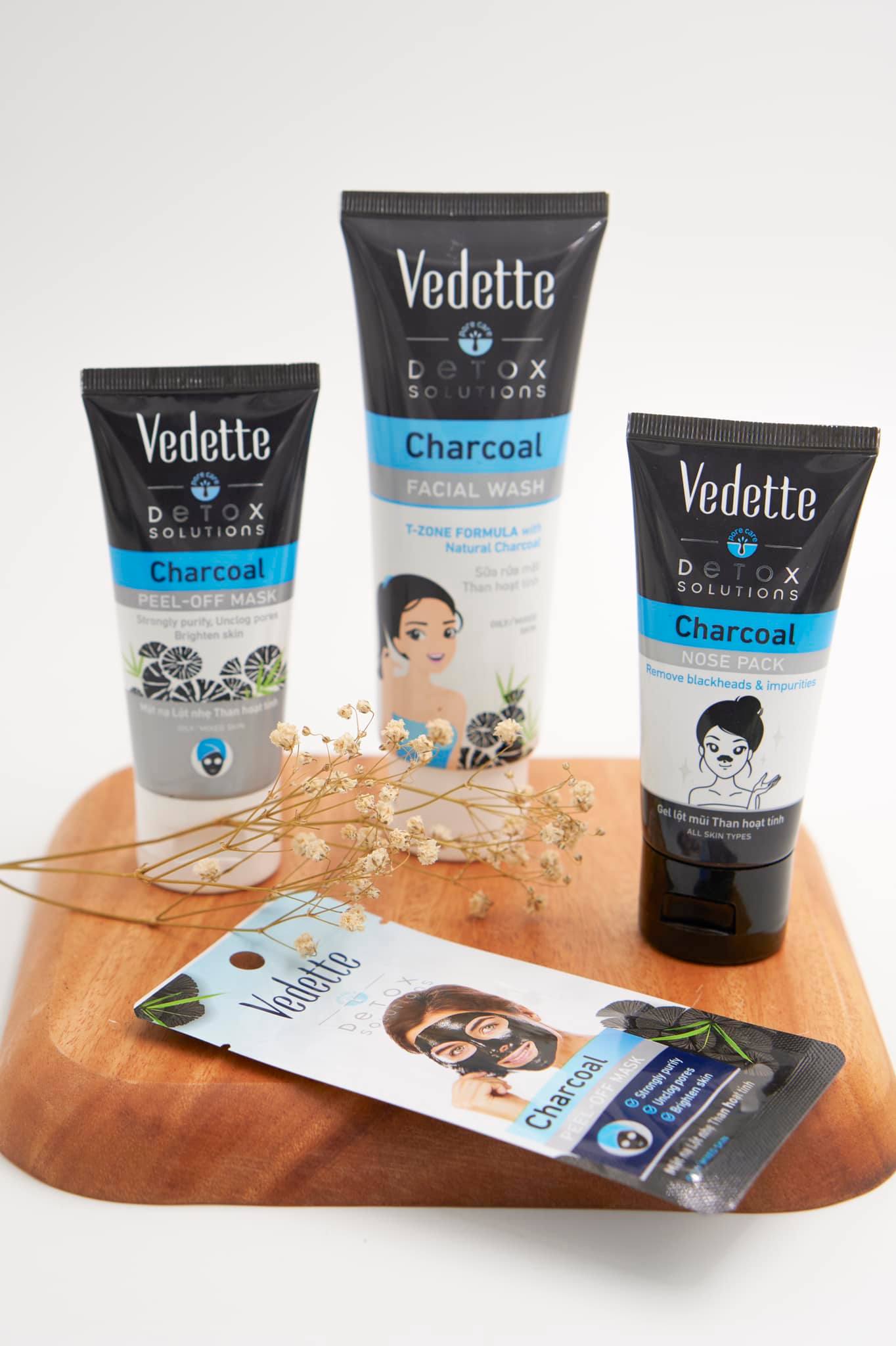 Sữa rửa mặt Vedette Than Hoạt Tính 100ml