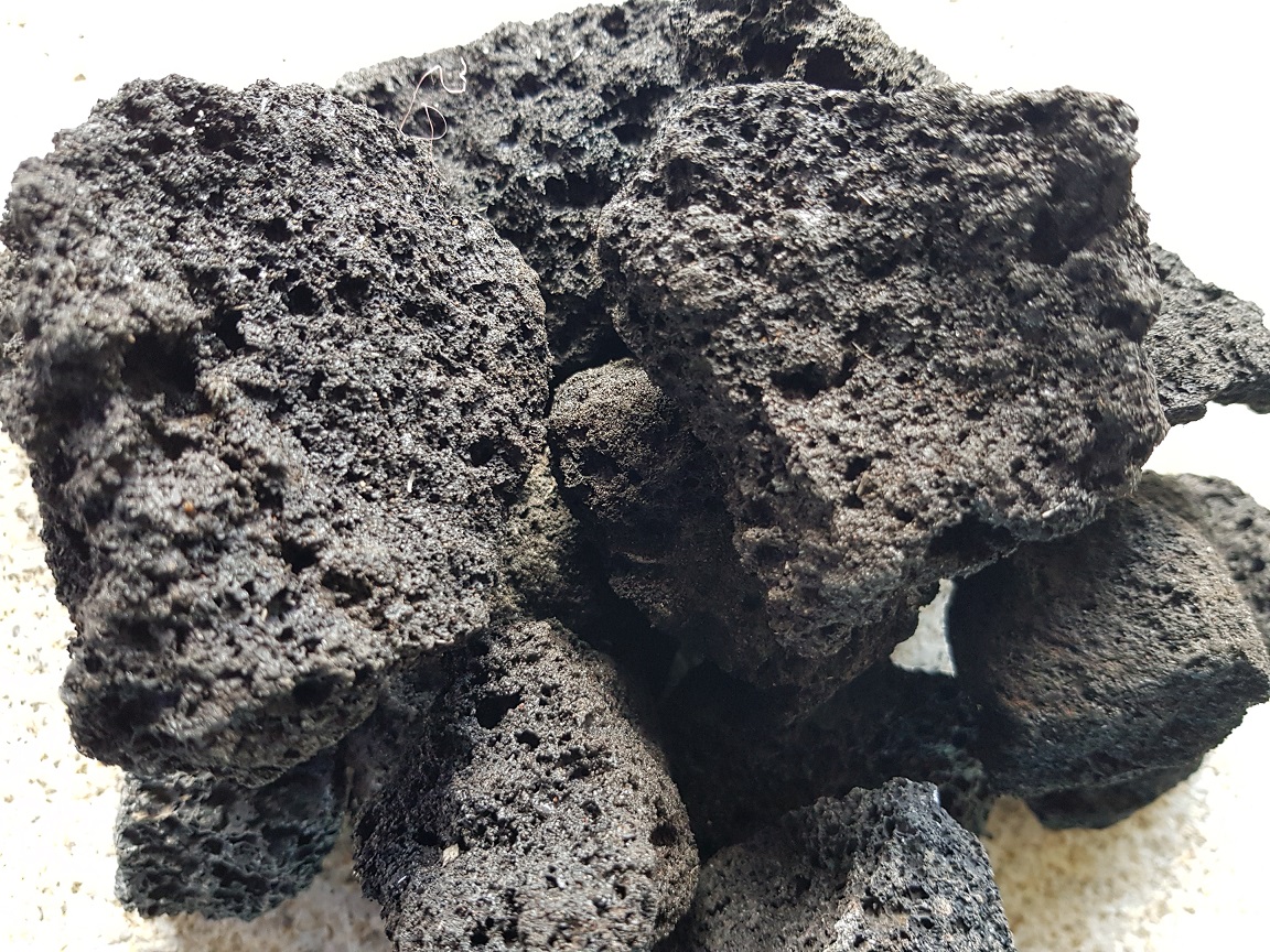 Lava Black Rock 4 kg of 100-130mm Rocks $16 Garden Fish Tank Aquarium  Garden Landscape BBQ
