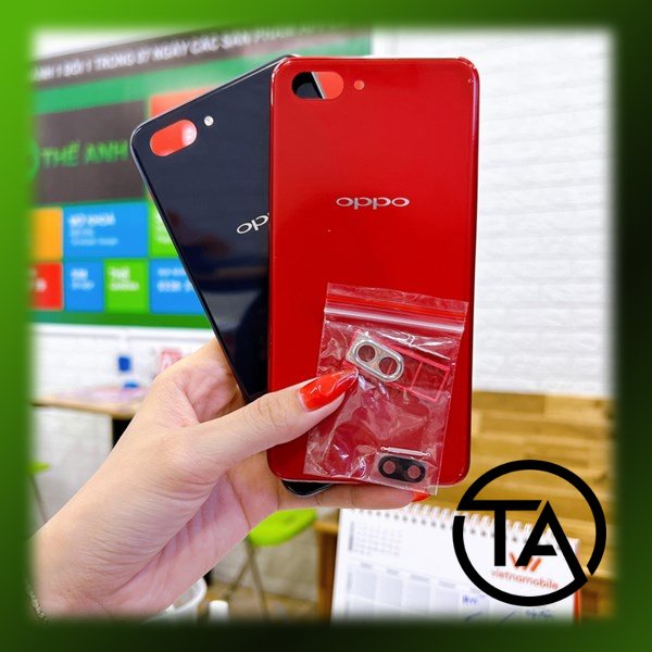 [ ẢNH THẬT ] Nắp lưng Oppo A3s chọt sim dưới như hình