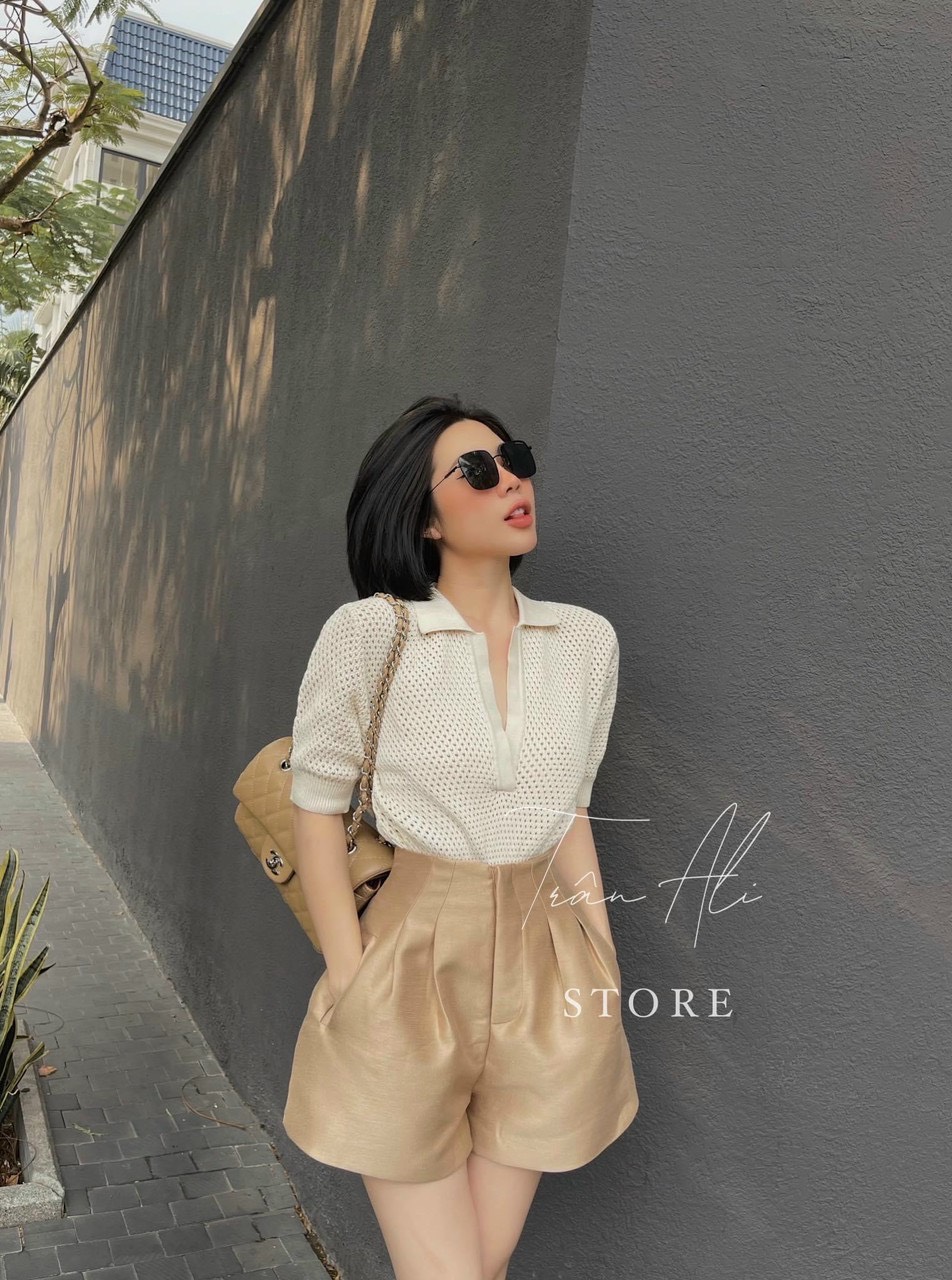 Áo mongtoghi lỗ cổ bẻ Qc hot hit