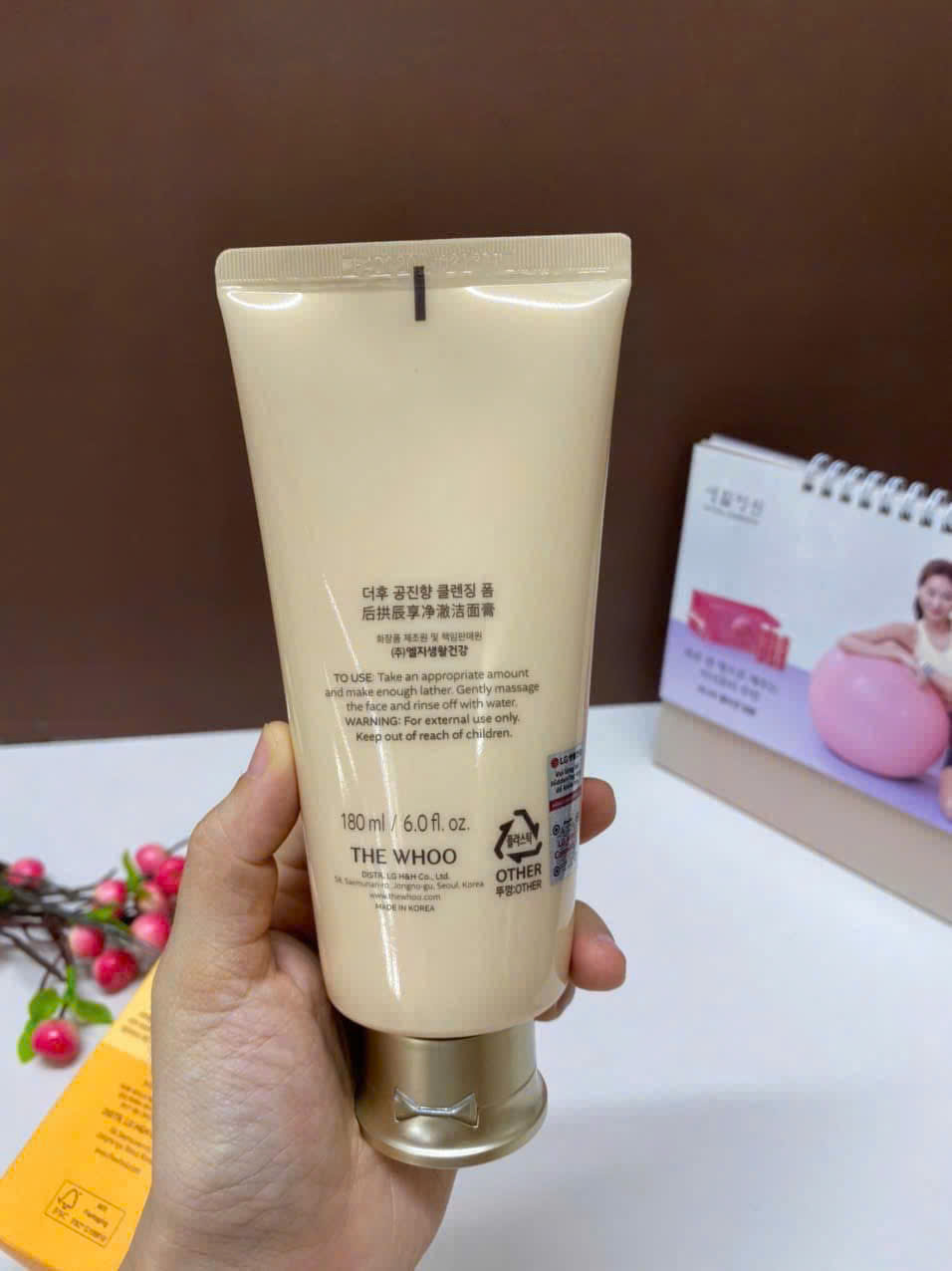 Sữa Rửa Mặt Đông Y The Whoo Gong Jin Hyang Clarifying Cleansing Foam 180ml - Làm Sạch Da, Cân Bằng Độ Ẩm