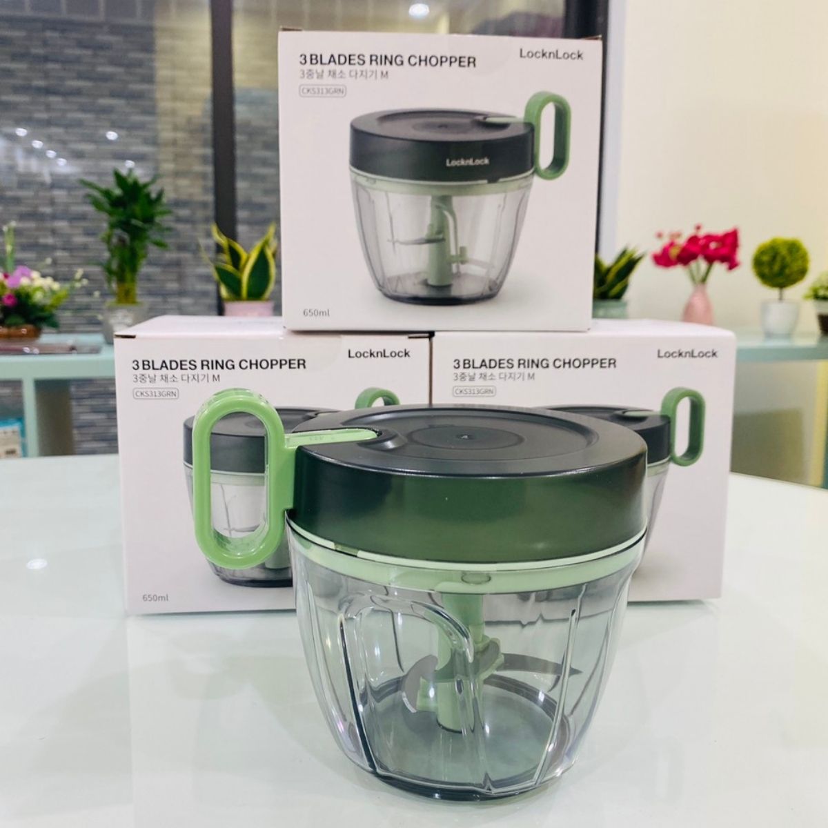 Dụng cụ băm rau củ quả Lock&Lock CKS313 650ML