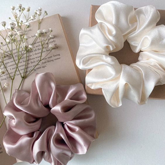 Dây cột tóc vải scrunchies lụa cao cấp màu trắng