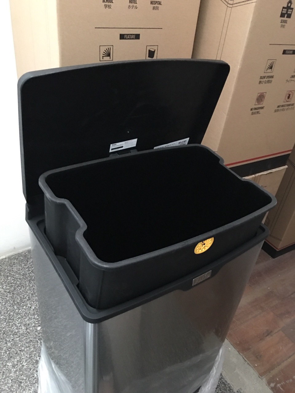 Thùng Rác Đạp Mega Inox Fitis