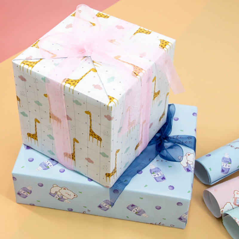 Cute Cartoon Gift Wrapping Paper Simple Birthday Gift Wrapping Paper ...