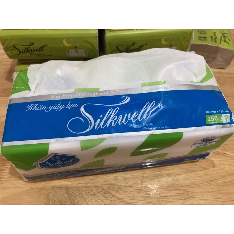Giấy ăn giấy rút lụa Silkwell, Khăn giấy ăn rút lụa Silkwell 2 lớp (Đỏ, Xanh)