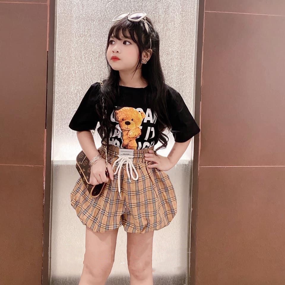 Bộ quần áo bé gái mùa hè - Set áo pull Gấu cotton kèm quần bồng kẻ bbr siu xinh, chất cotton loại đẹp
