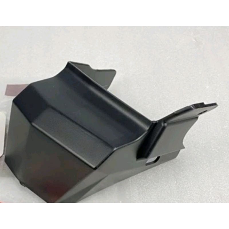 Nắp che bình nước mát phụ click vario 125 150