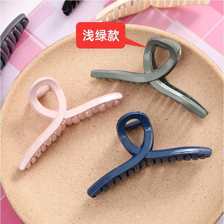 Quà tặng Hot Trend Kẹp càng cua phong cách Hàn Quốc cho khách iu