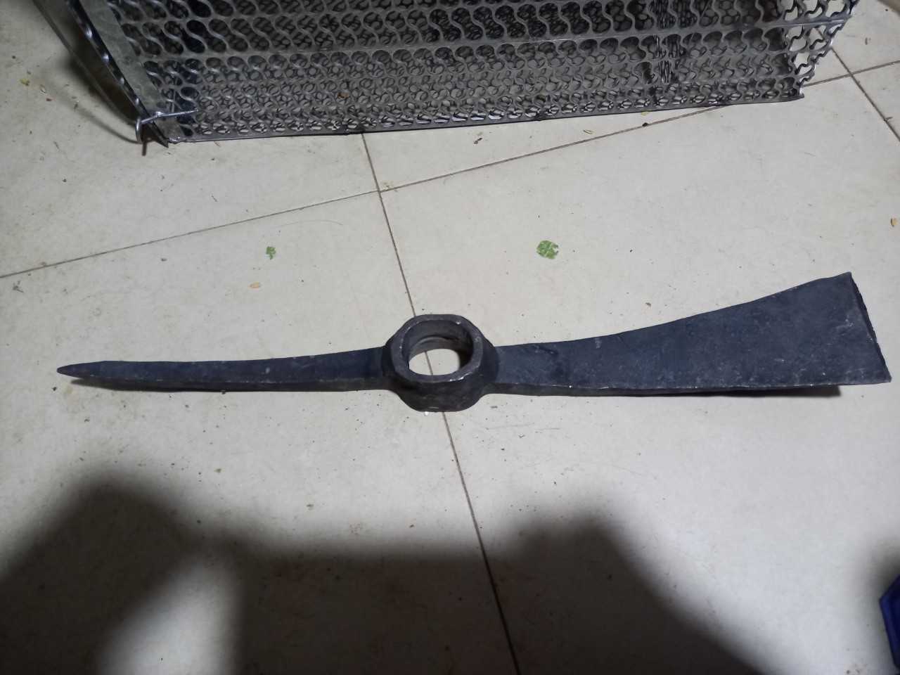 Cuốc chim 2 đầu cuốc đất bổ củi nhíp xe