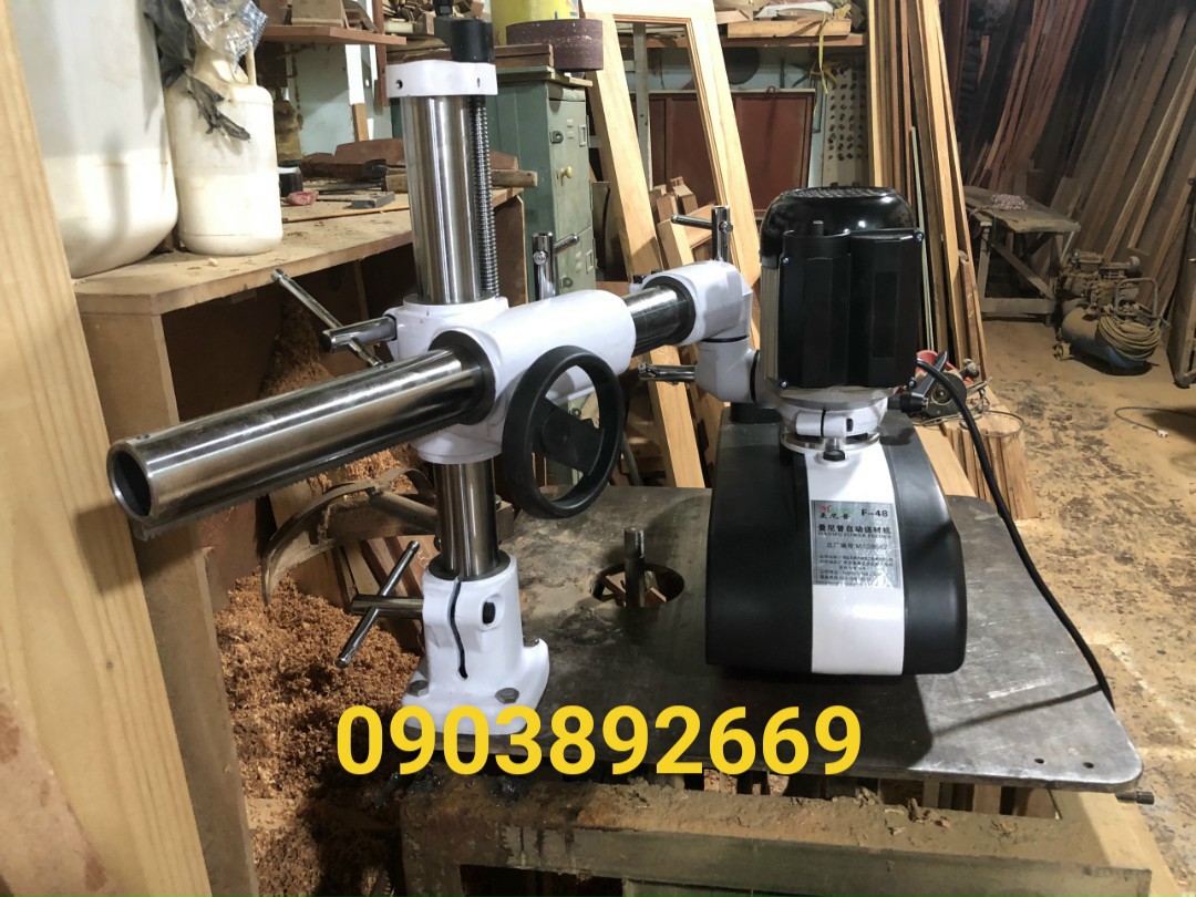 [HCM]Máy đưa phôi gỗ