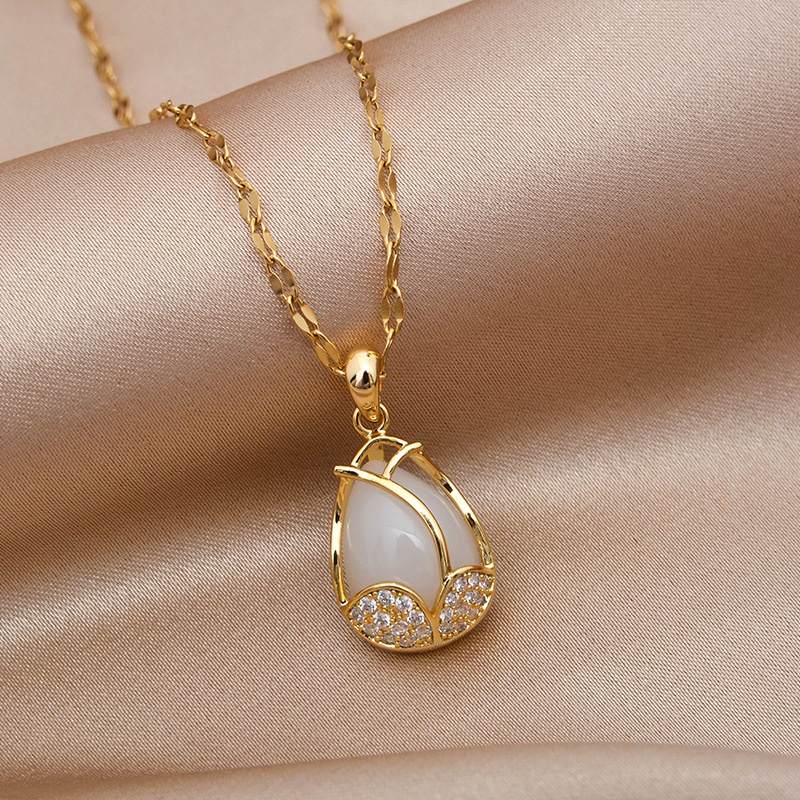 Exquisite Cat Eye Tulip Necklace Titanium Steel Fashion Short Necklace Accessories Gift