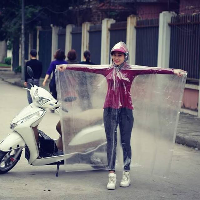 Áo mưa trong suốt 1 đầu có che mặt