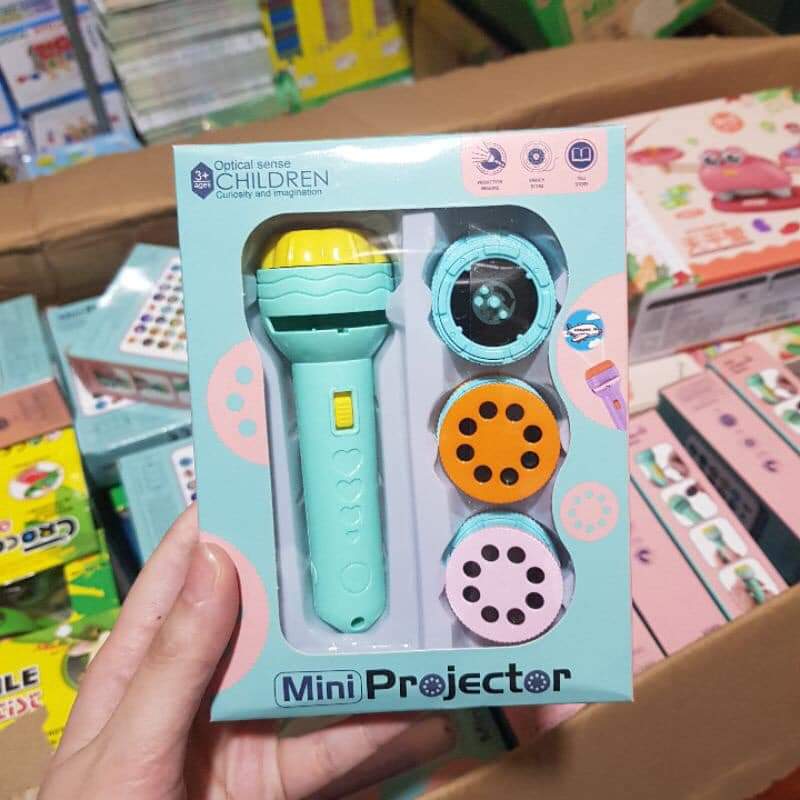 Đèn pin chiếu bóng 3D