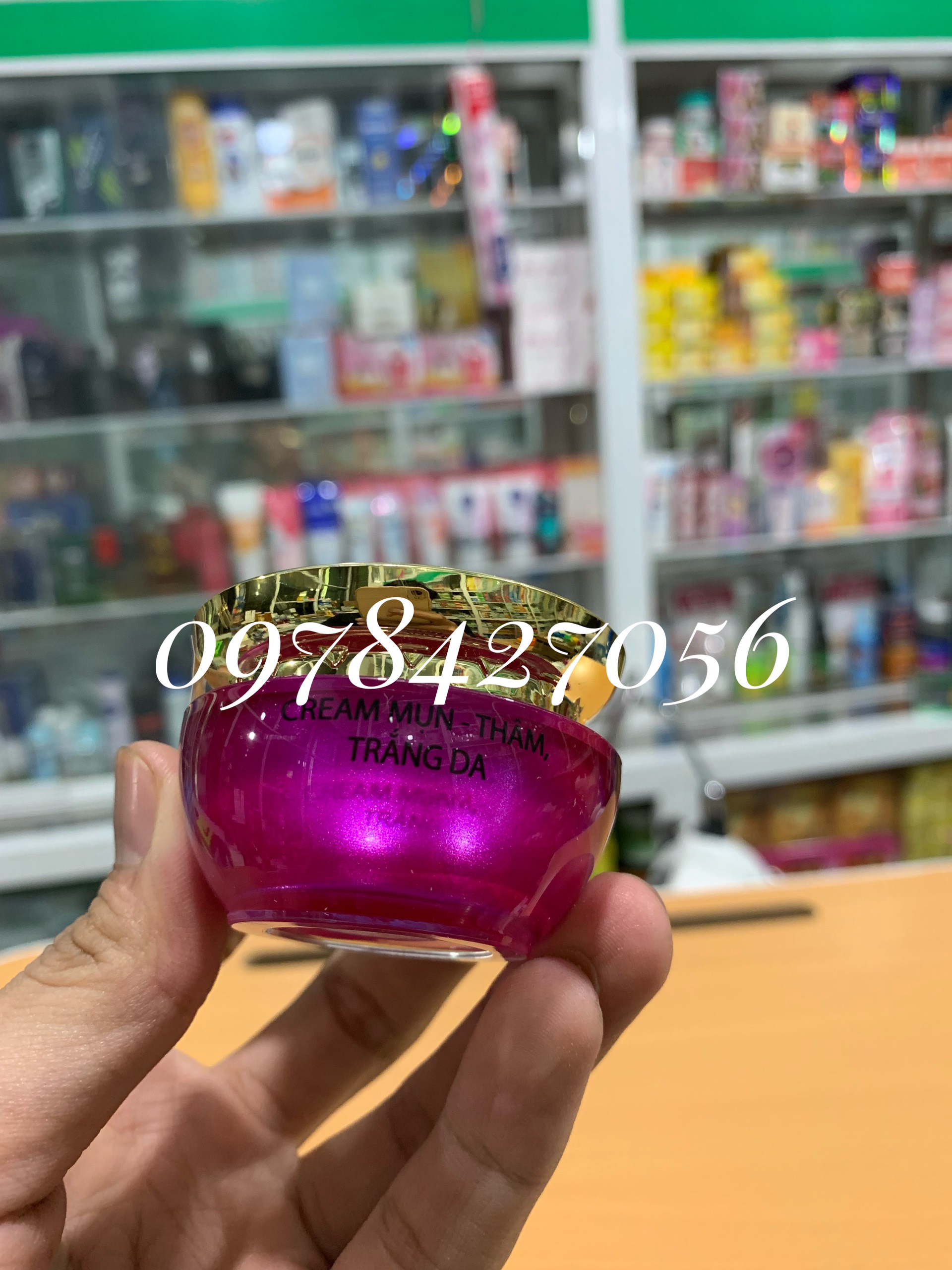 Kem Trắng Da Trị Thâm Nám Lee Young