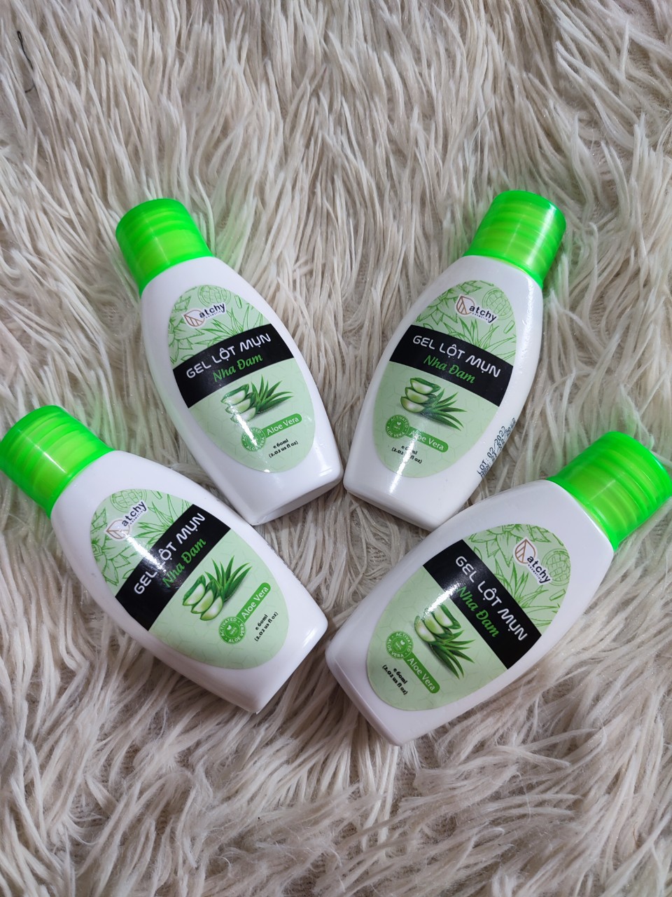 Lột mụn kim, mụn đầu đen  nha đam