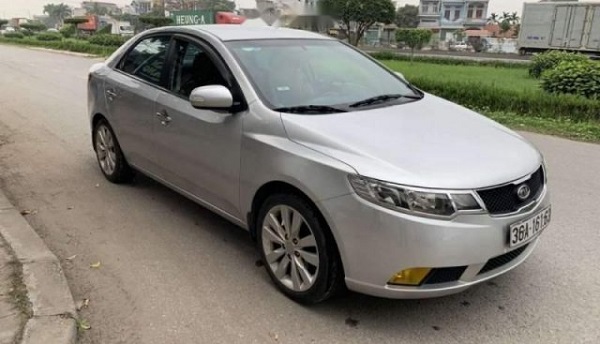 Đôi giảm sóc sau Kia Forte