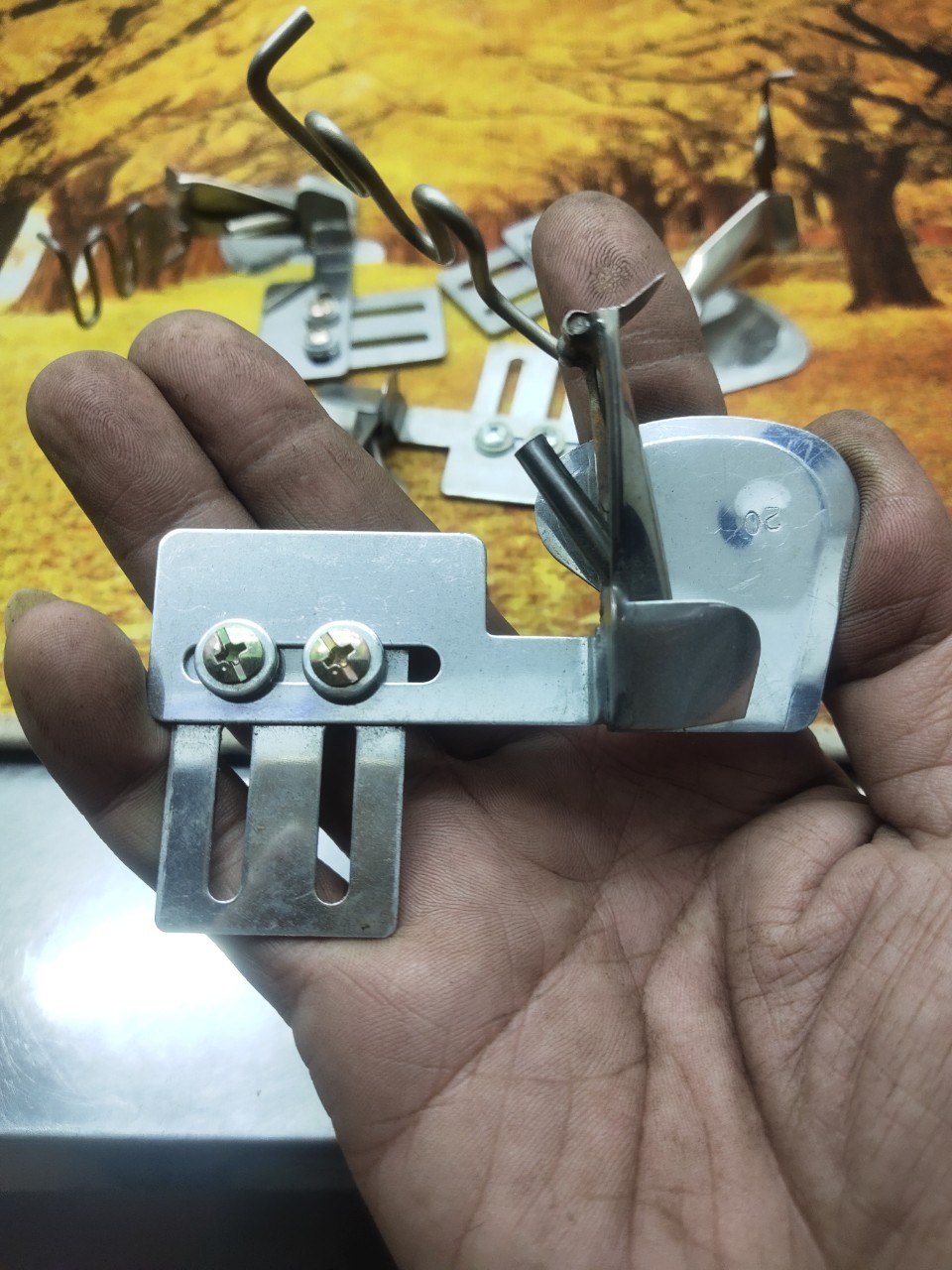 cữ chạy lé pizama máy may công nghiệp