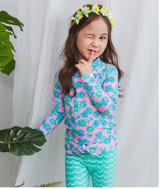 [Malaysia Ready Stock] Korean Sweet Girl Rainbow Swimsuit Set Kids Muslim Swimming Wear Colorful