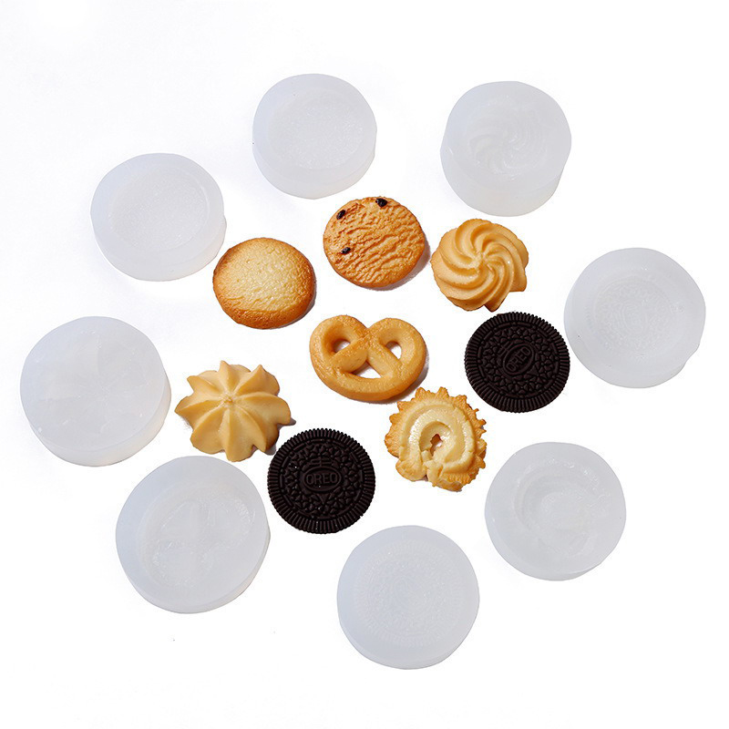 Silicone%20Cookie%20Mold%20DIY%20Mini%20Cream-filled%20Cookies%20Baking%20Accessories%20Chocolate%20Molds%20Mousse%20Cake%20Decorating%20Tools%20Candle%20Mould%20-%20Image%203
