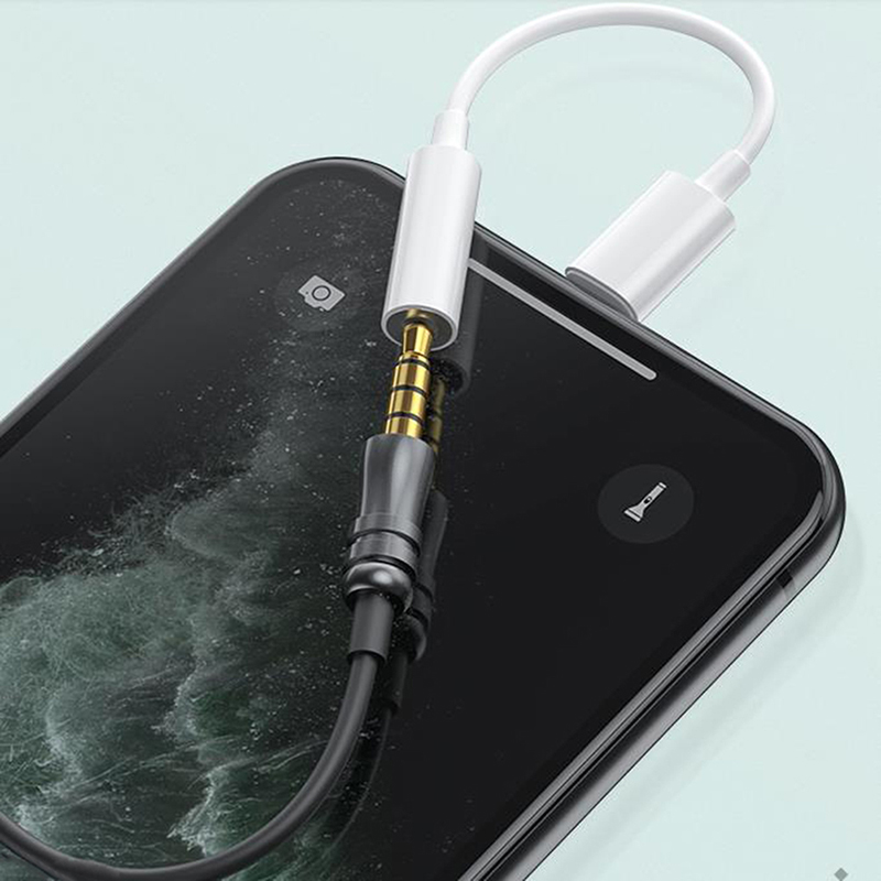 Headphone%20Earphone%20Jack%20Audio%20Converter%20Adapter%20Connector%20Cable%20for%20iPhone%20-%20Image%204