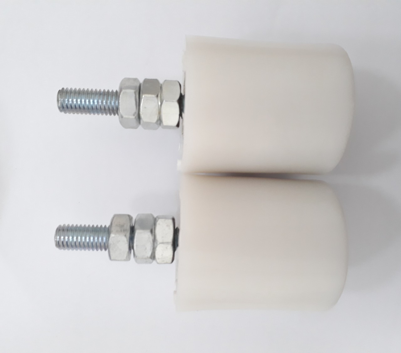 1 Cặp con lăn cửa cổng