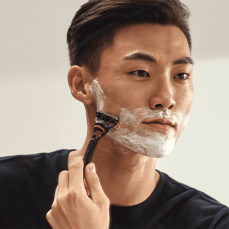 Dao cạo râu Gillette Fusion 5+1 Nhật Bản