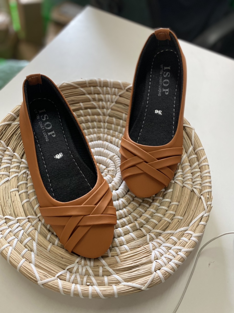 Gày búp bê mũi tròn phói dây xéo 29k