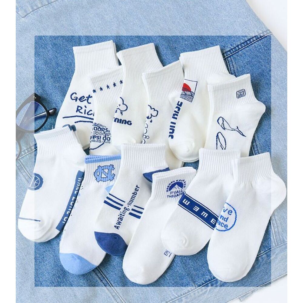 Bormnvedun style irregular socks, bought separately no delivery women socks Korean version of the women cute socks Japan Autumn Winter long tube socks Lady medium thick tube socks