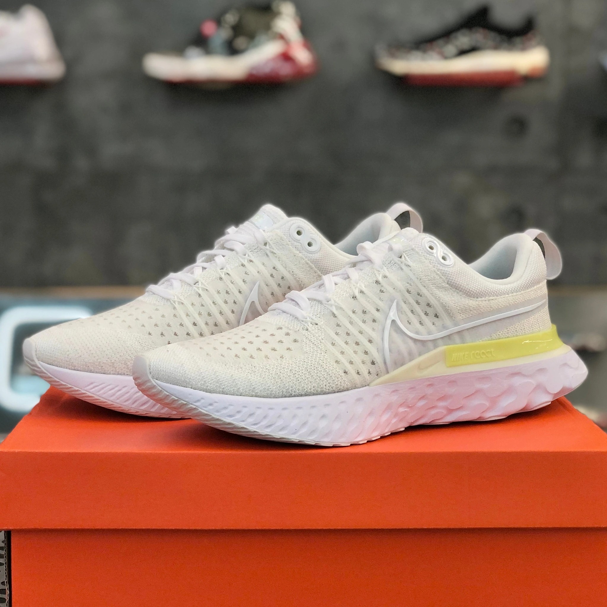 Giày chính hãng Nike React Infinity Run Flyknit 2 'White Light Citron' - CT2423100