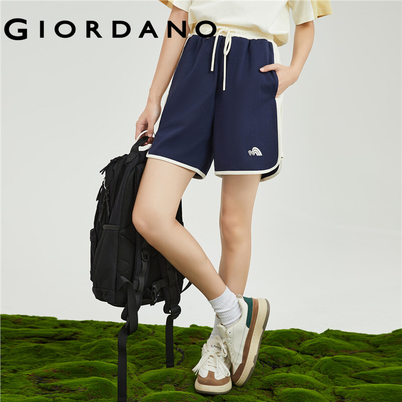 GIORDANO Women Shorts Contrast Color Embroidery Relaxed Shorts Elastic Waist 100% Cotton Comfort Fashion Casual Shorts 18403604