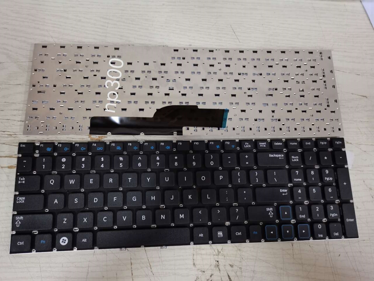 Samsung NP300 300V4A 300E4A 300E4C NP300V4A NP300E4A NP300E4X NP300E4Z ...