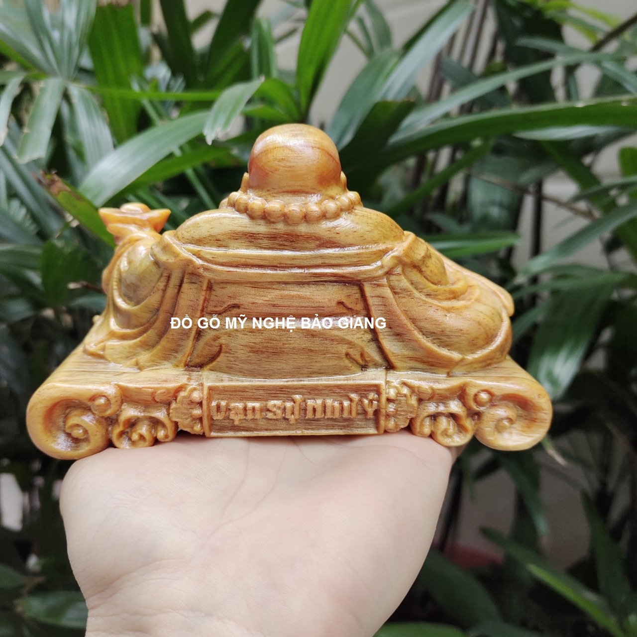 Tượng phật di lặc gỗ huyết long