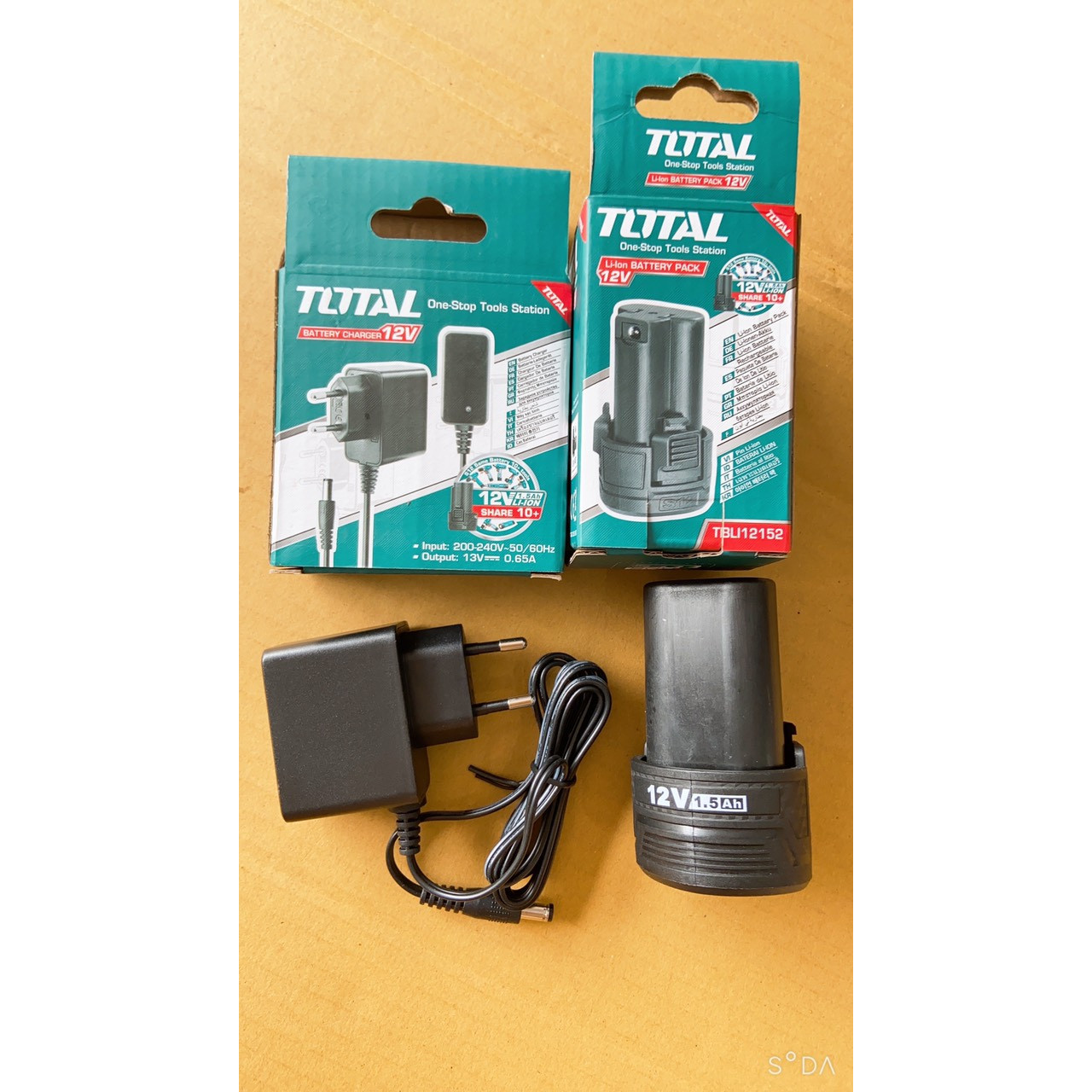 ĐÈN PIN DÙNG PIN 12V TOTAL ( NÂNG CẤP TỪTWLI1201)  TWLI1223