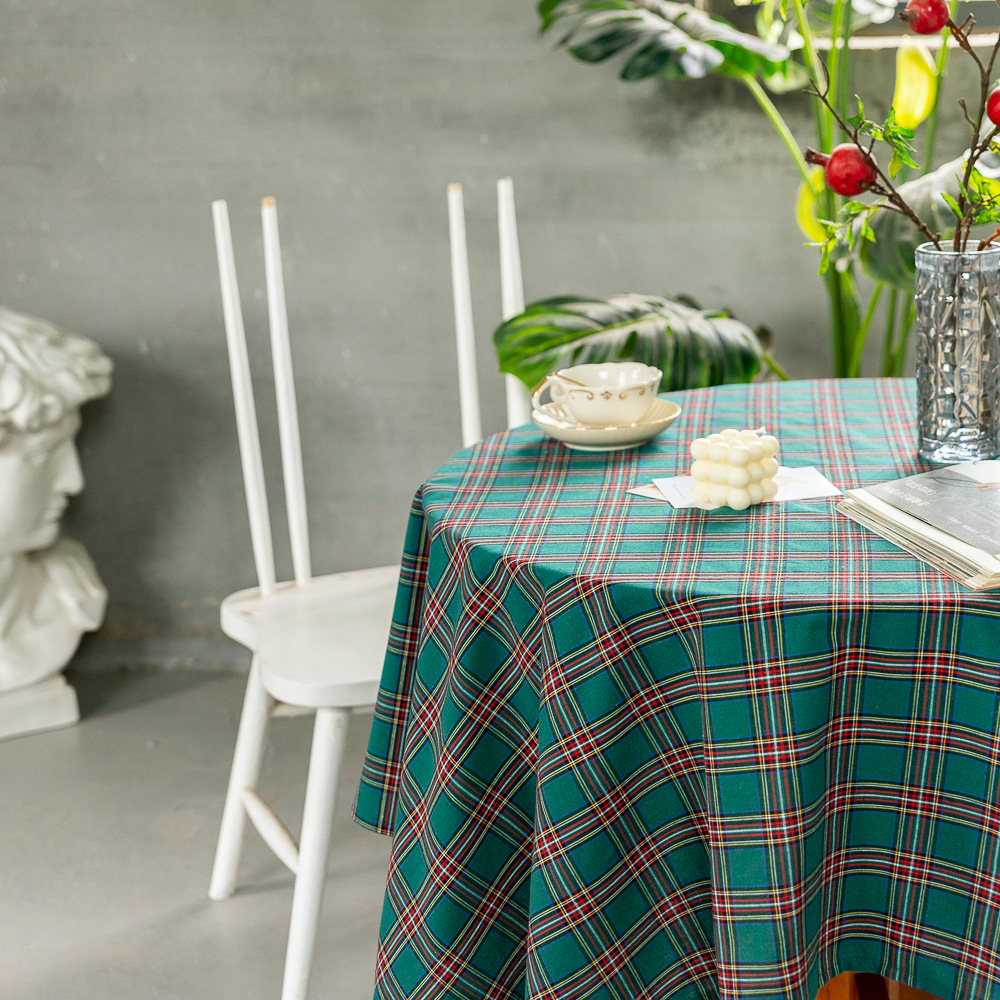 Christmas Red and Green Checkered Imitation Cotton Linen Tablecloth Fabric 110x170 American Retro 4/6/8 Seat Rectangular Tablecloth New Year Christmas Decoration Round Table Tablecloth Christmas Table Cloth for Dining Table 4/6/8 Seat Rectangle